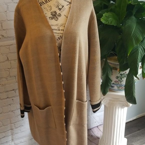 I.N. Studio Sweaters - 🎁I.N. STUDIO BEAUTIFUL OPEN TAN CARDIGAN.